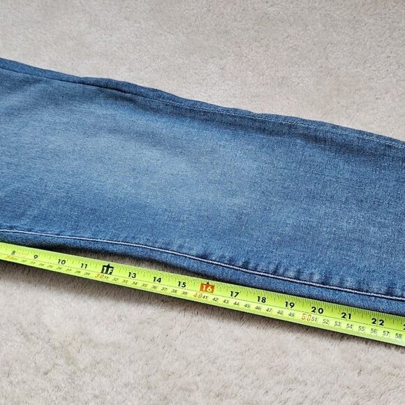 7 for All Mankind Women's Blue Gwenevere Medium Wash Stretch Denim Jeans 34x27 - Picture 10 of 11